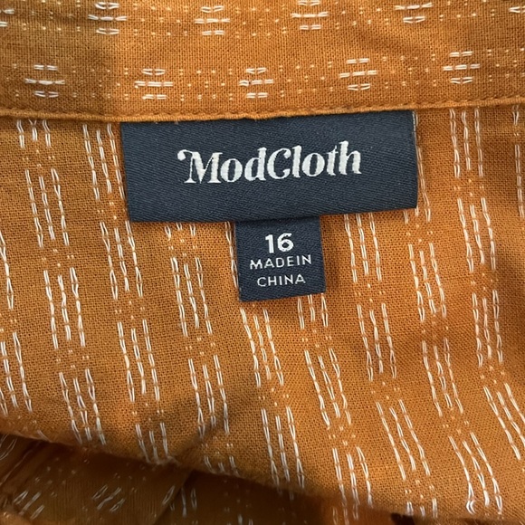 ModCloth Broadcast Coordinator Button Down
Shirt Dress Marigold | size 16 - Picture 10 of 11
